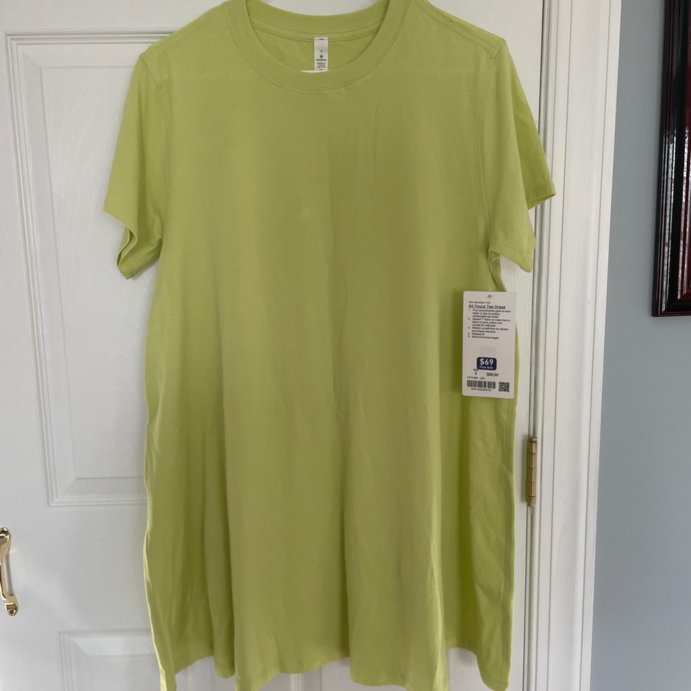 Lululemon NWT all yours tee dress size 4